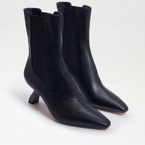 Sam Edelman Leather Booties soft reptilian pattern pull on.fits size 7 or 7.5 - Picture 4 of 8